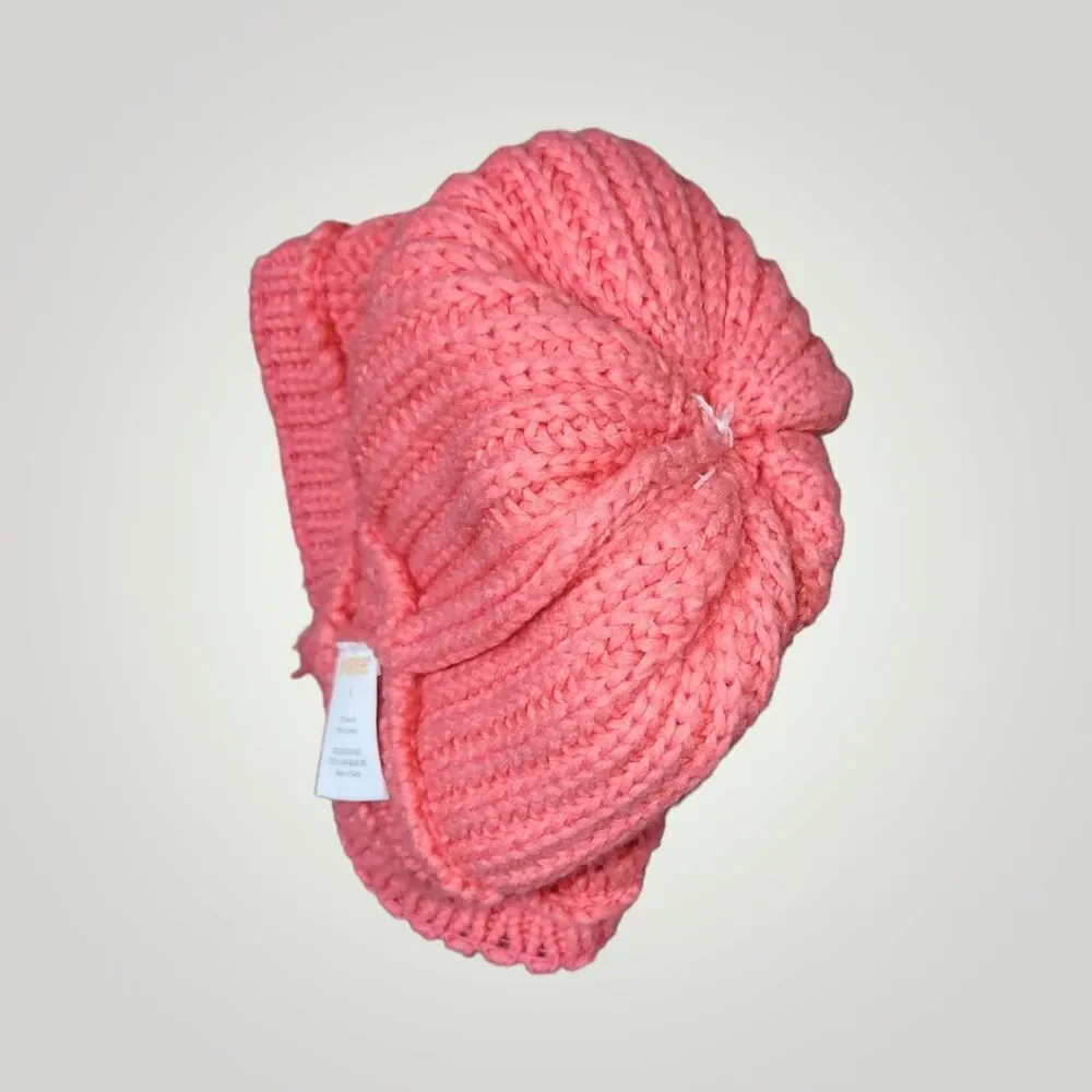 Gymboree Girl Knit Winter Cap/Hat Peach Coral Color With Top Round
